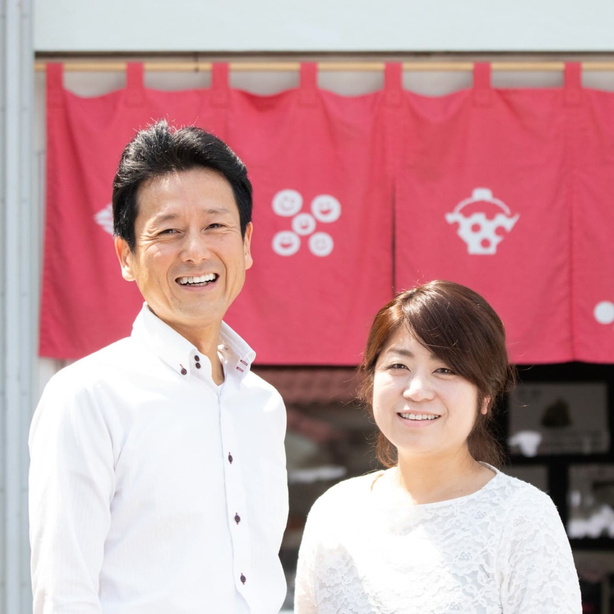 明太子のお店三楽の店主とスタッフ